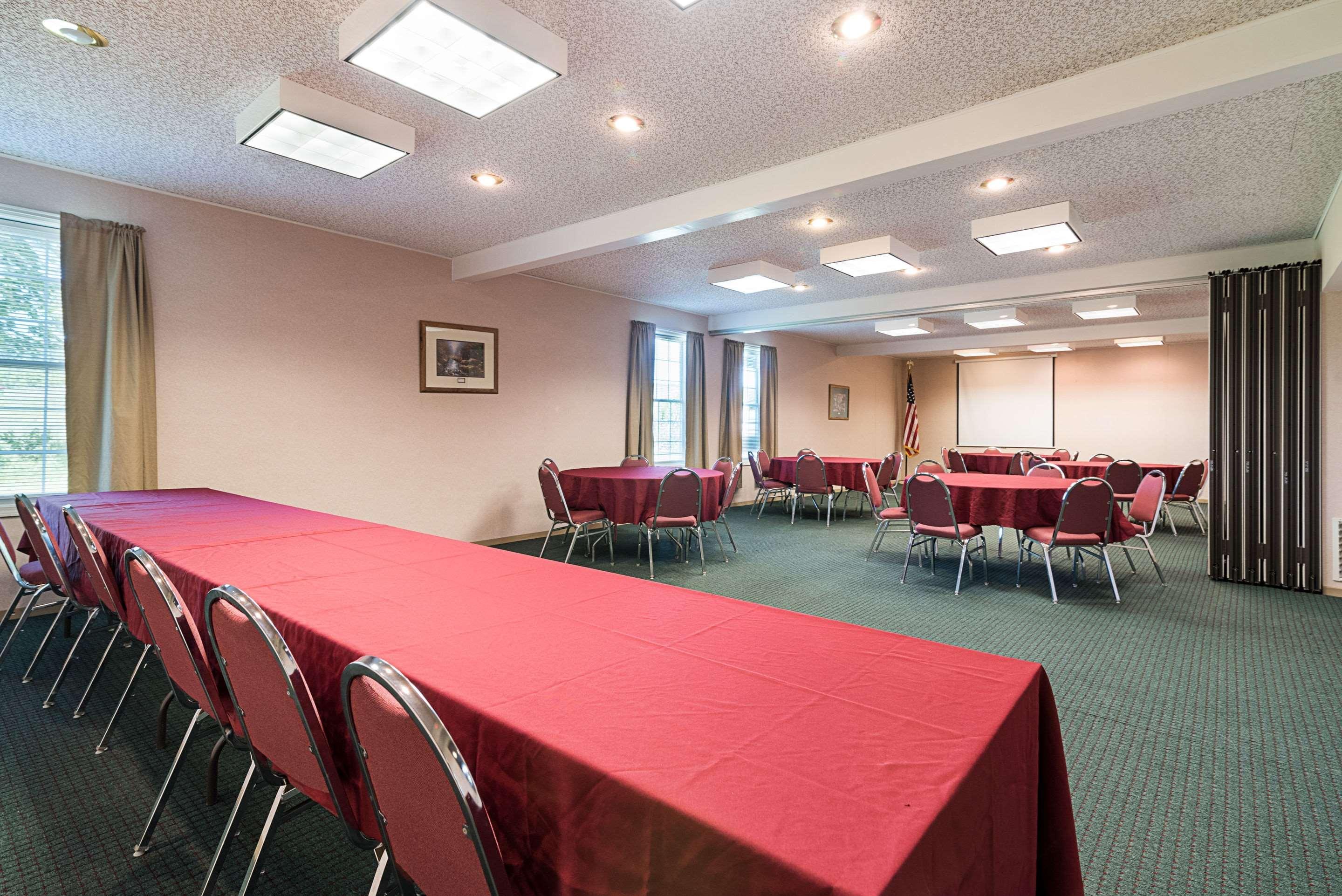 Quality Inn & Suites Schoharie Near Howe Caverns Buitenkant foto
