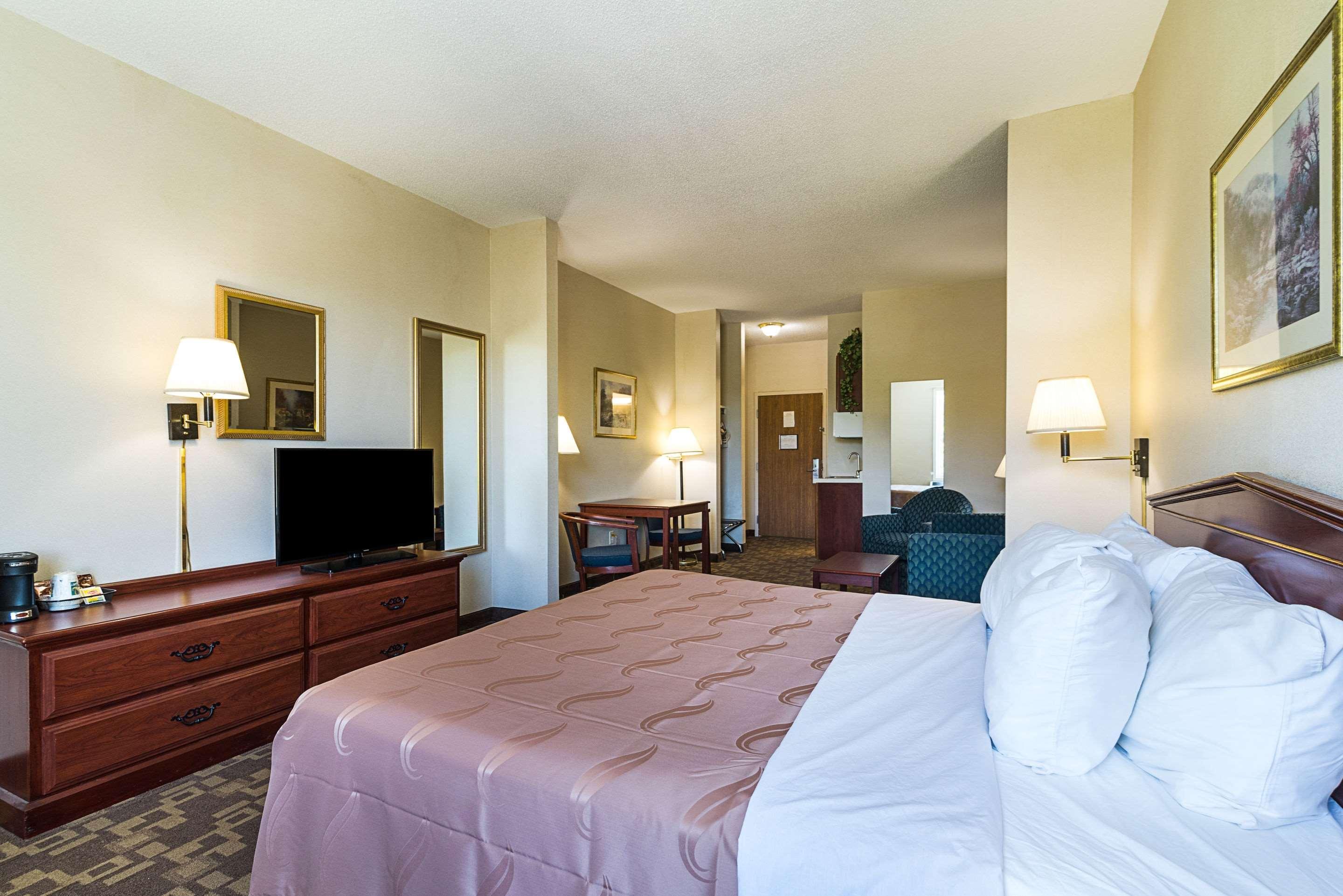 Quality Inn & Suites Schoharie Near Howe Caverns Buitenkant foto