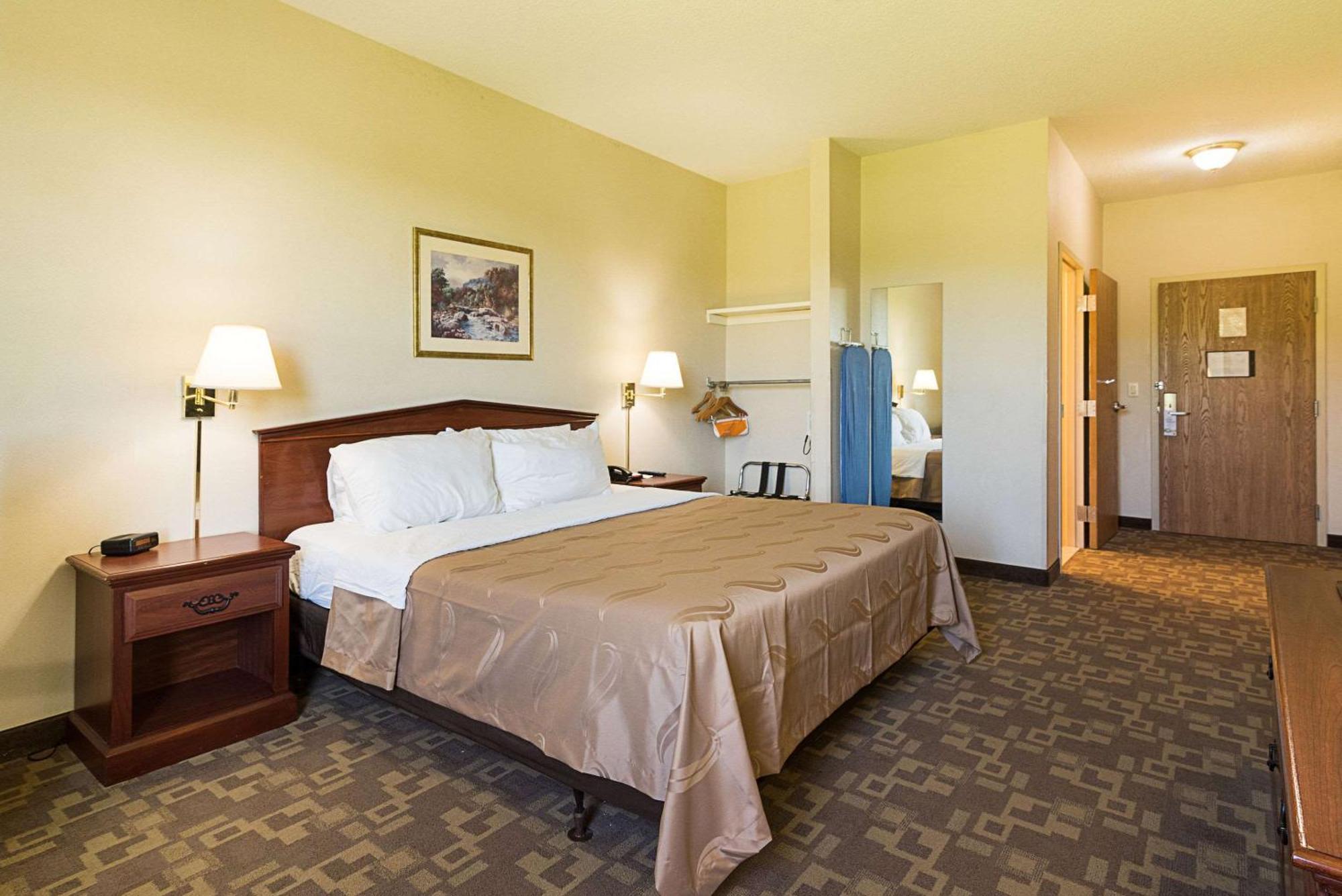 Quality Inn & Suites Schoharie Near Howe Caverns Buitenkant foto